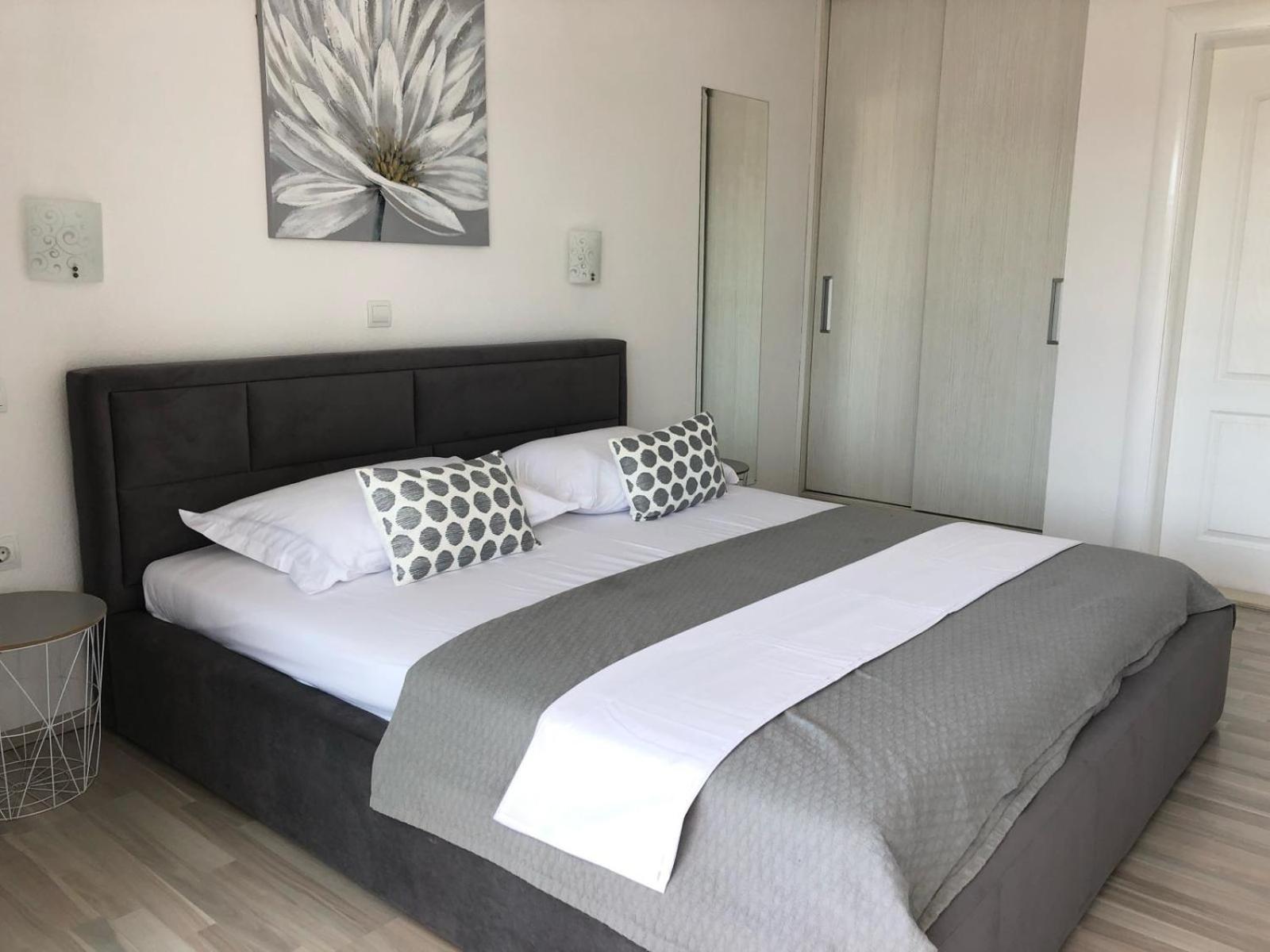 Apartments Antonia Хвар Экстерьер фото