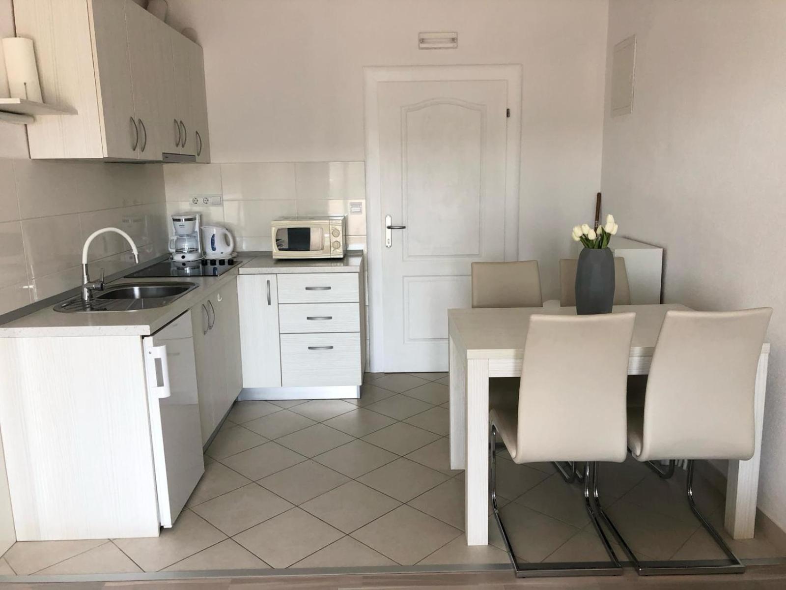 Apartments Antonia Хвар Экстерьер фото
