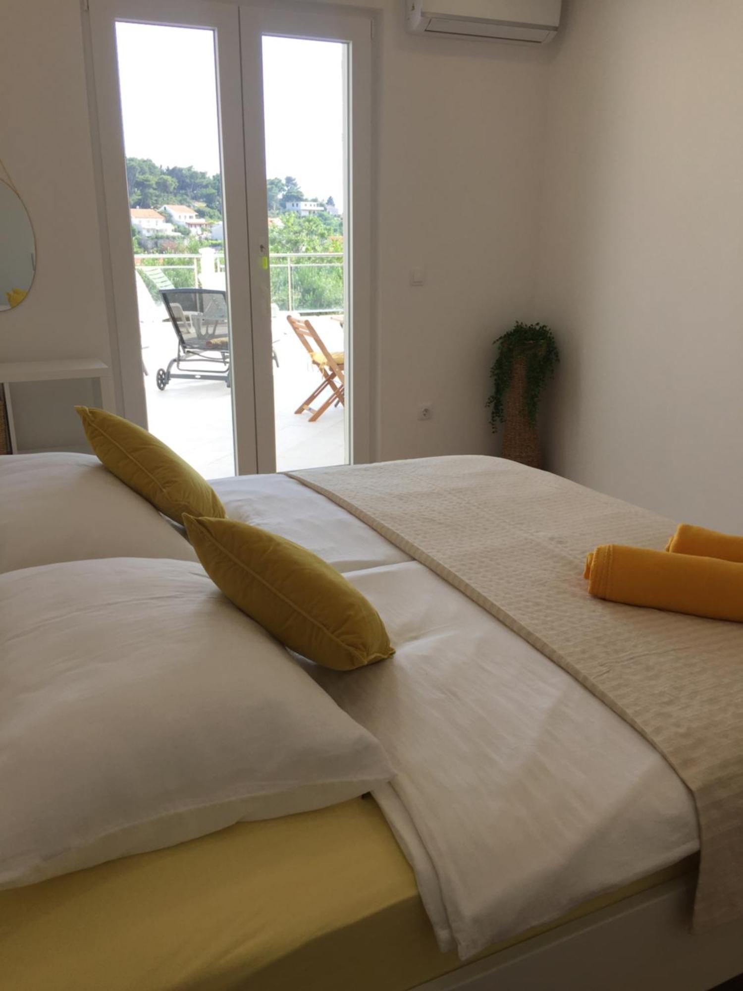Apartments Antonia Хвар Экстерьер фото