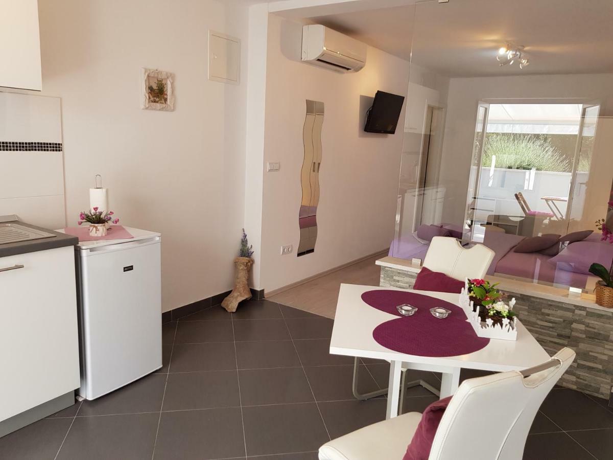 Apartments Antonia Хвар Экстерьер фото